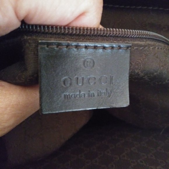 Gucci Shelly Top Handle Tote - Picture 6 of 15
